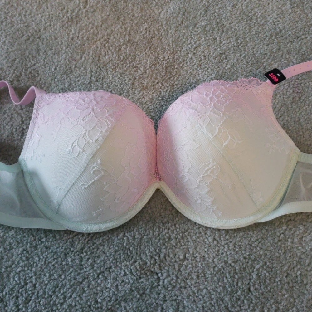 La Senza bra